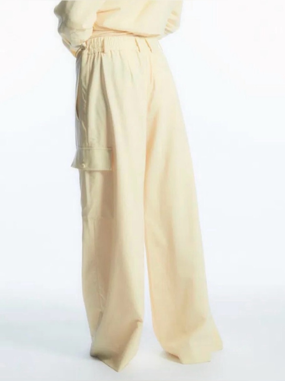 COS
Wide-Leg Utility Trousers - Picture 7 of 11